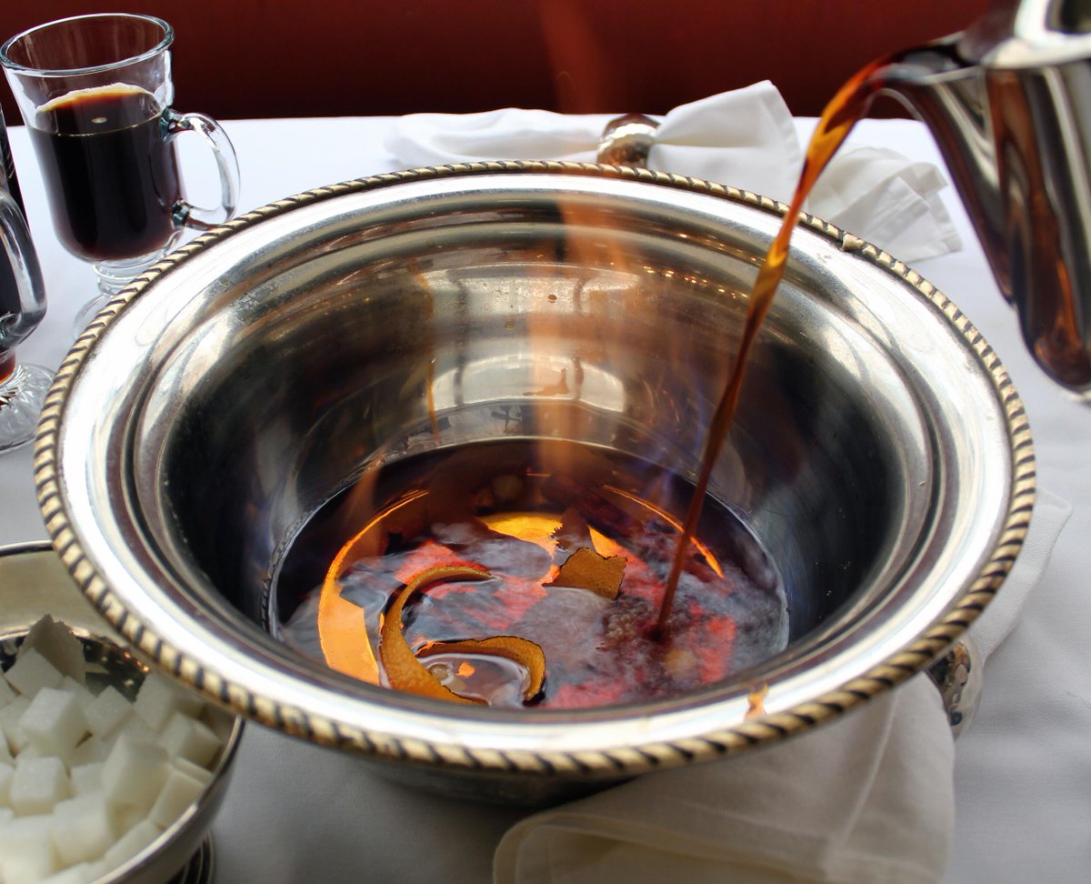 Emeril's tweet photo. Try these 13 Holiday Cocktails! http://t.co/q5R3BzPPjY #EmerilsHoliday #Cocktails http://t.co/9FsRu3d08A
