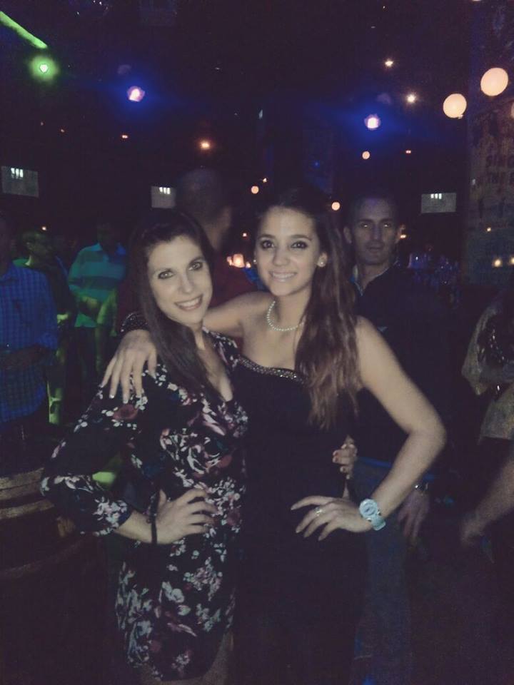 _sarimf's tweet photo. Lo que te voy a echar yo de menos estas navidades! #Nosvemospronto @Patygm91 http://t.co/JDBWOXXBKW