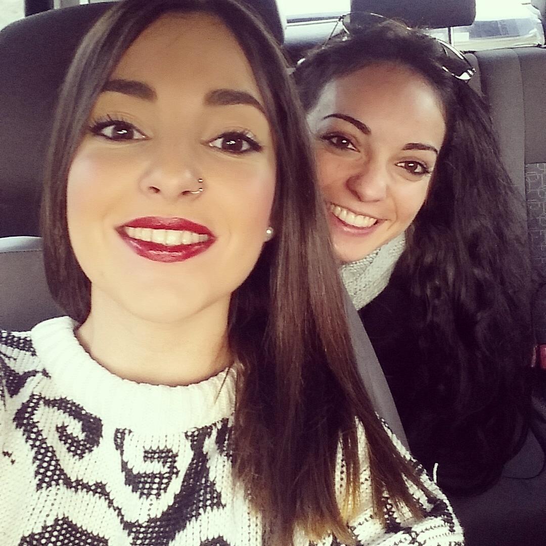 OlgaRaya1's tweet photo. Por fin te tengo aqui. @AinoaFrigy 💜💕 http://t.co/L95cIH26iD