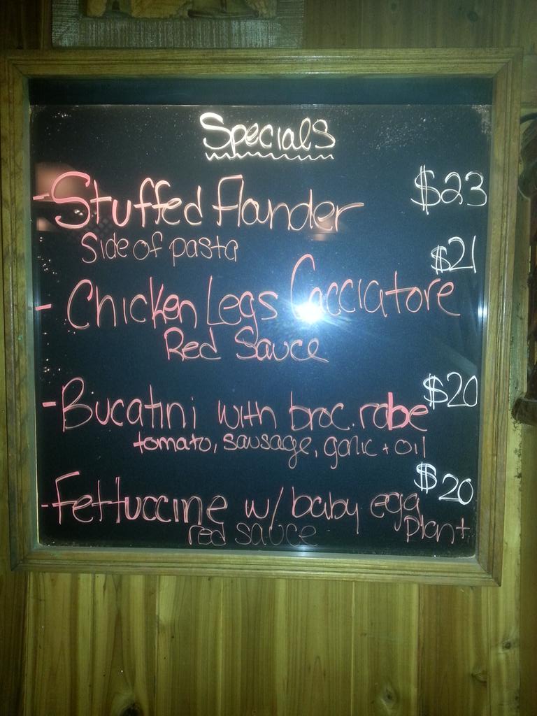 ConcaDoro_Sag's tweet photo. Here are tonight's dinner specials! http://t.co/VHRP98BnuM