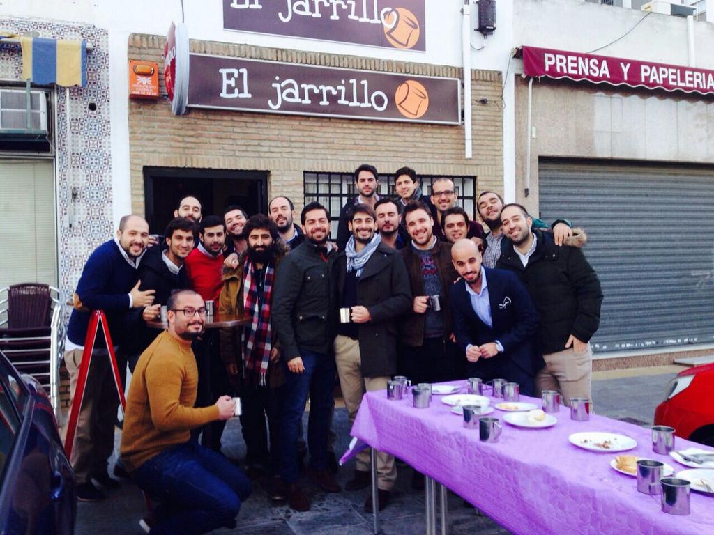 JarrilloTriana's tweet photo. Gracias chicos por pasar otra comida de Navidad con nosotros! @aguerraarroyo @jgarciaber @moriscao @AlbertLeone http://t.co/nHcU4nIKEM
