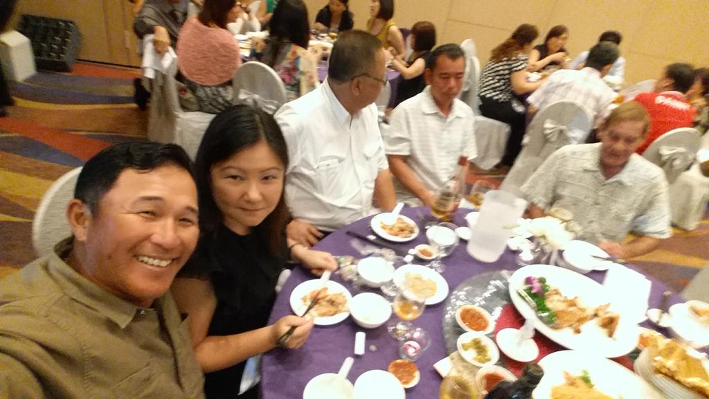 SuperTan71's tweet photo. Mathew Chia's wedding http://t.co/0Eur9zrA9I