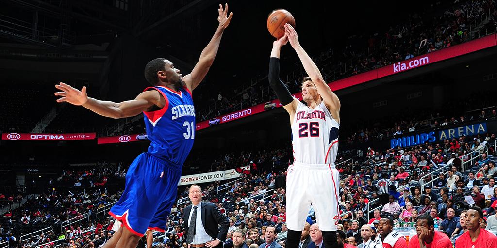 RETWEET to put in your daily vote for <a href="/KyleKorver/">Kyle Korver</a> to get to New York! #NBABallot