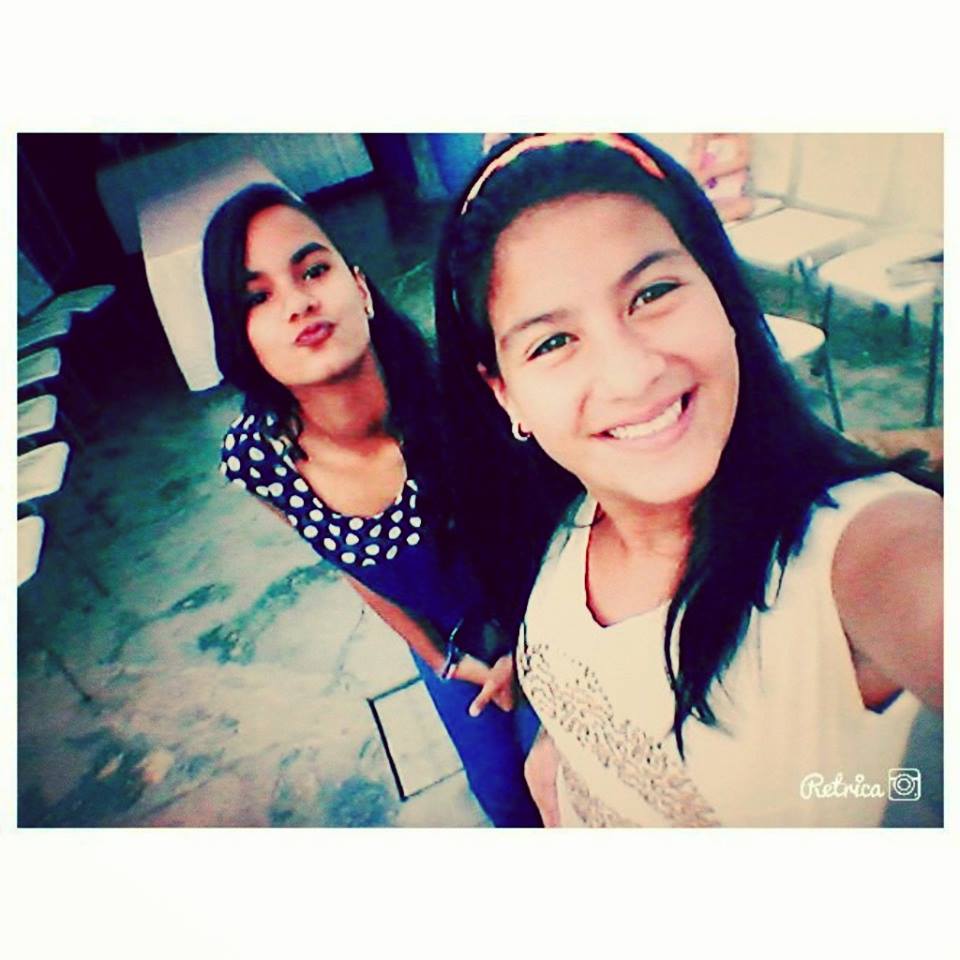 Yorge_FL's tweet photo. chama teeamoo<3 @123lauraT http://t.co/9XrNvStMId
