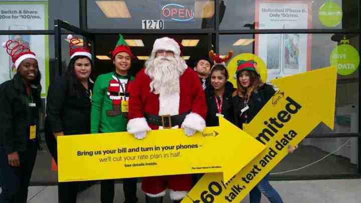 MichaelDuncanLA's tweet photo. @t_tuor @live4kids @tdrugatz @kkwestisbest #sprint #directstore Los Feliz! 🎄🎄🎄 http://t.co/zvFhCUt3v6