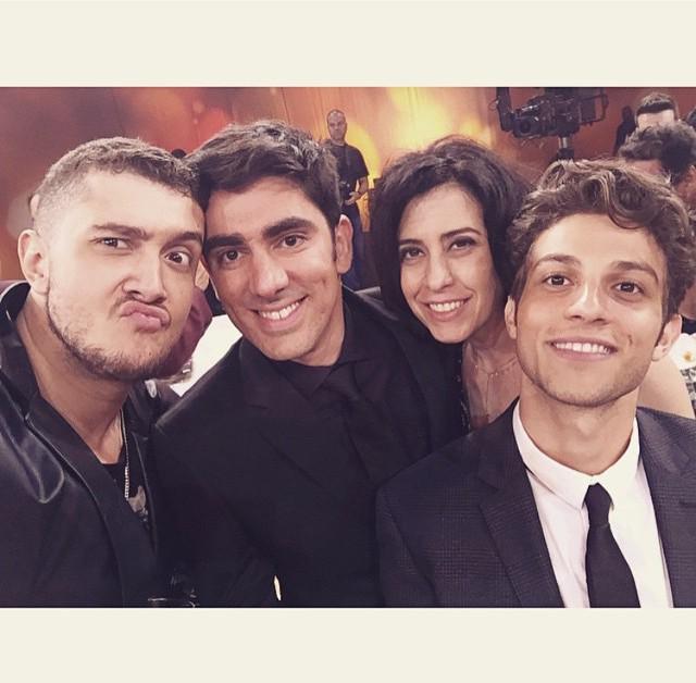 ChaydePapel's tweet photo. CHAY E BRUNO DA MALTA, SOS http://t.co/gXN8ekUo9p
