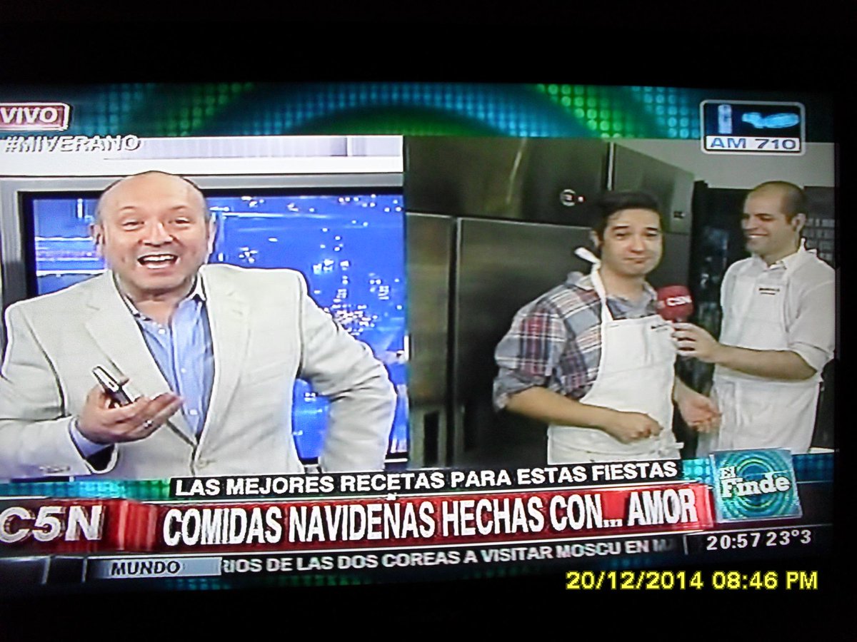 fernando4814's tweet photo. @noriegaadrian @C5N  @MAURICIOASTA excelente chicos, muy divertido, sigan cocinando please!!!! http://t.co/4ovqhKgbmR