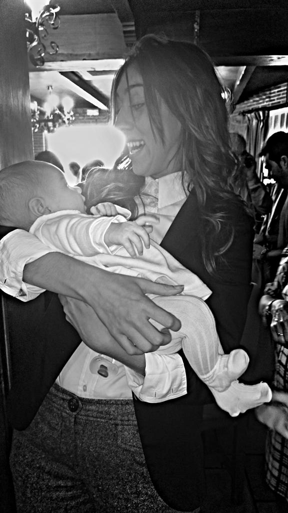 AnaCarbonell3's tweet photo. Mi rincón y mi familia,algo mejor? http://t.co/84Opvz25zg