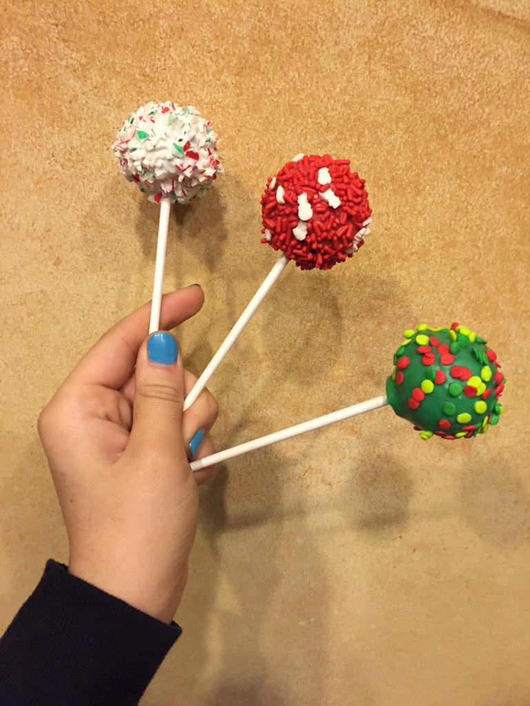 CakeMyDayNY's tweet photo. Peppermint brownie &amp; funfetti http://t.co/ExG2dQvRfw