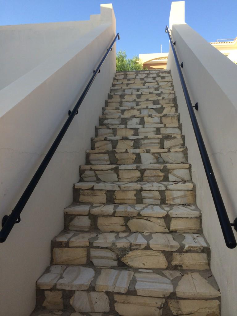 Let go to work .. The stairs need to be climbed to win!!! Doing it together we will have some fun on the way