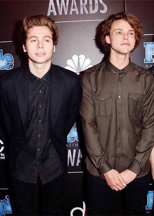 Kim5SOS's tweet photo. i love them ❤️❤️ http://t.co/Qi7H0UzCfl