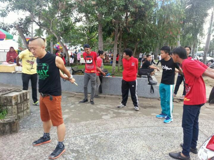 Stretching  w @id_babel  @IndoDrummers  <a href="/ariesgarasi/">DEVIL N ANGEL</a>  <a href="/ObotZivilia/">Obot Hadiansyah</a>  @CFDbabel