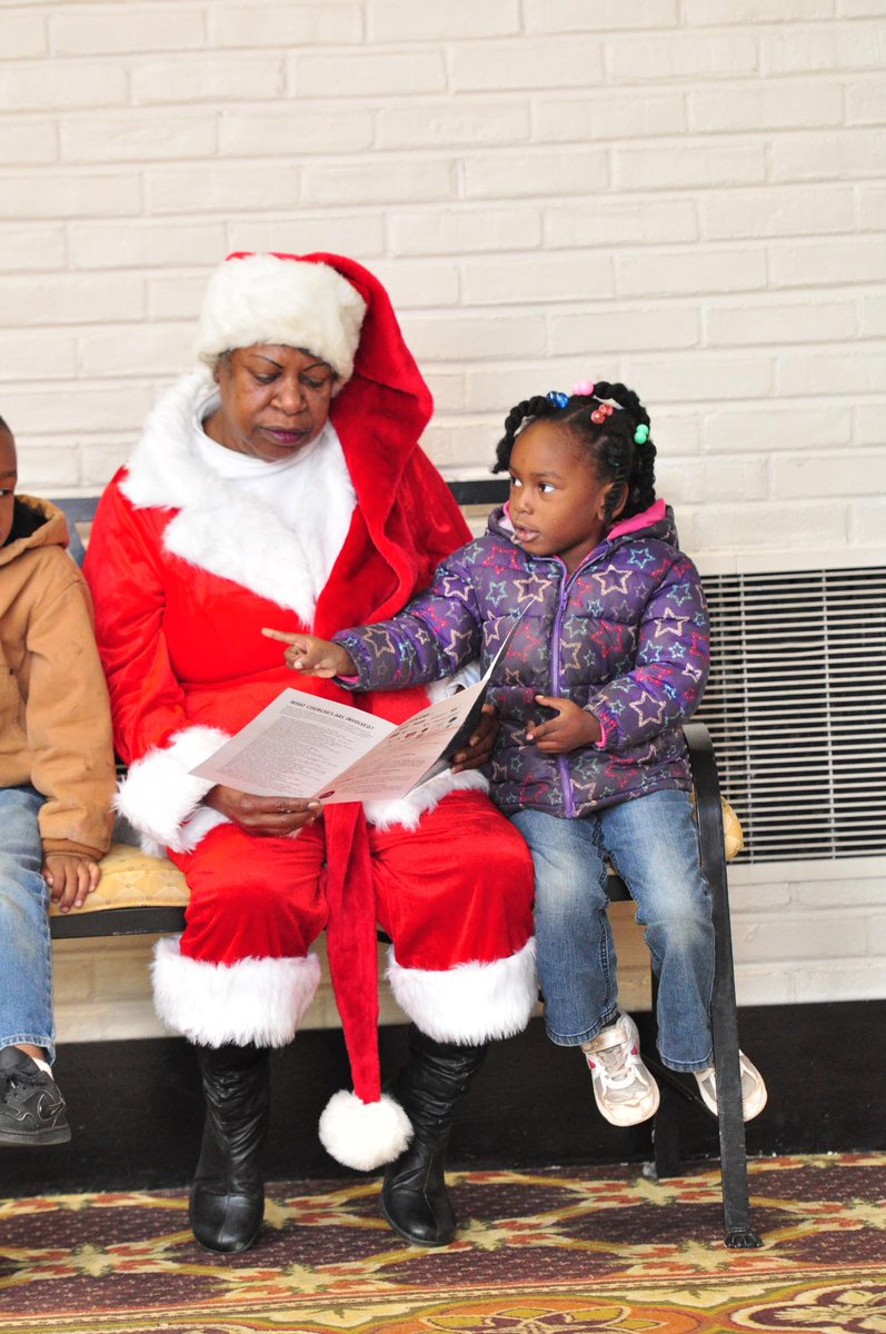 shaynarendenna's tweet photo. #CFTC2014 Christmas for the City Photos!!!
http://t.co/QrsCY15Y8N http://t.co/YEVntn4c5Y
