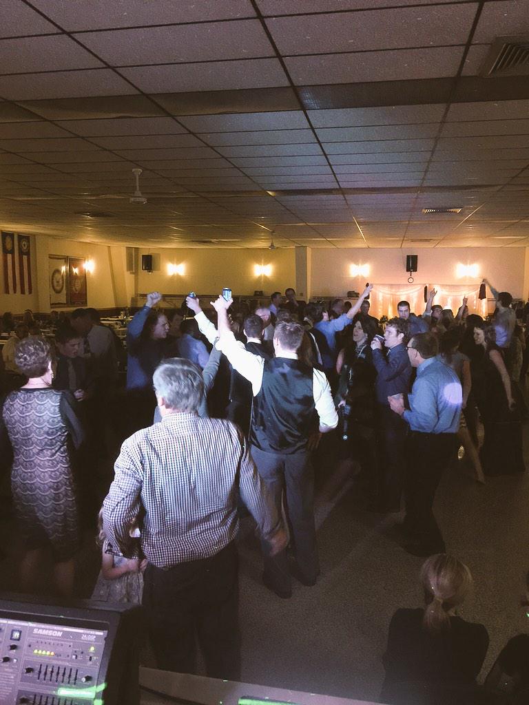 blkoutsounds's tweet photo. Congrats to Scott and Whitney Bruggeman! #greatwedding #dancingmachines http://t.co/Xuj0IH6P9i