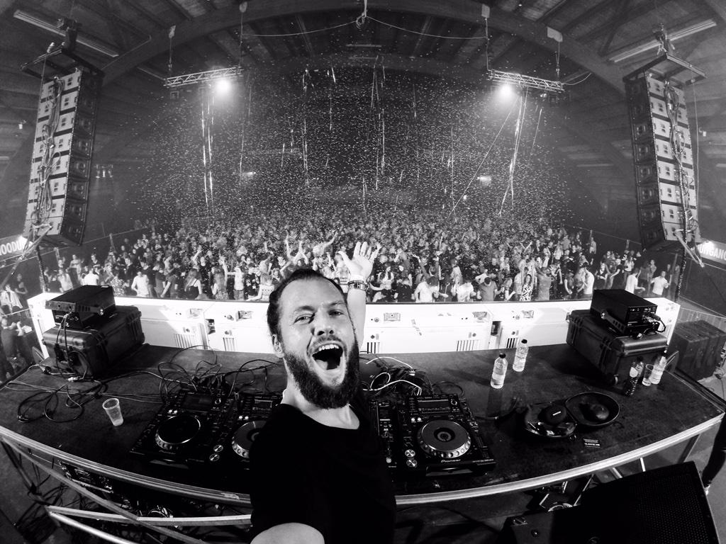 DJLaFuente's tweet photo. Saturday night, the university for fun! @MegaWattFest, Zwolle. http://t.co/RNzQP1vWD2