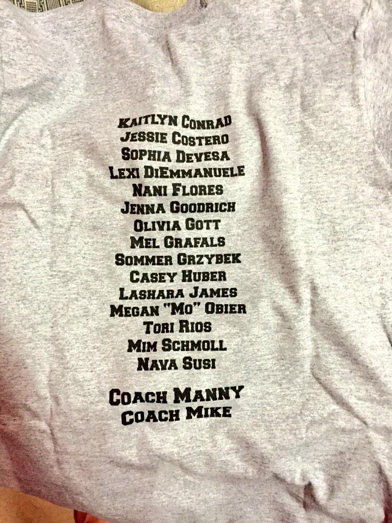 Nani_Flores_23's tweet photo. New favorite shirt #14TR http://t.co/vHOrEDV6Ez