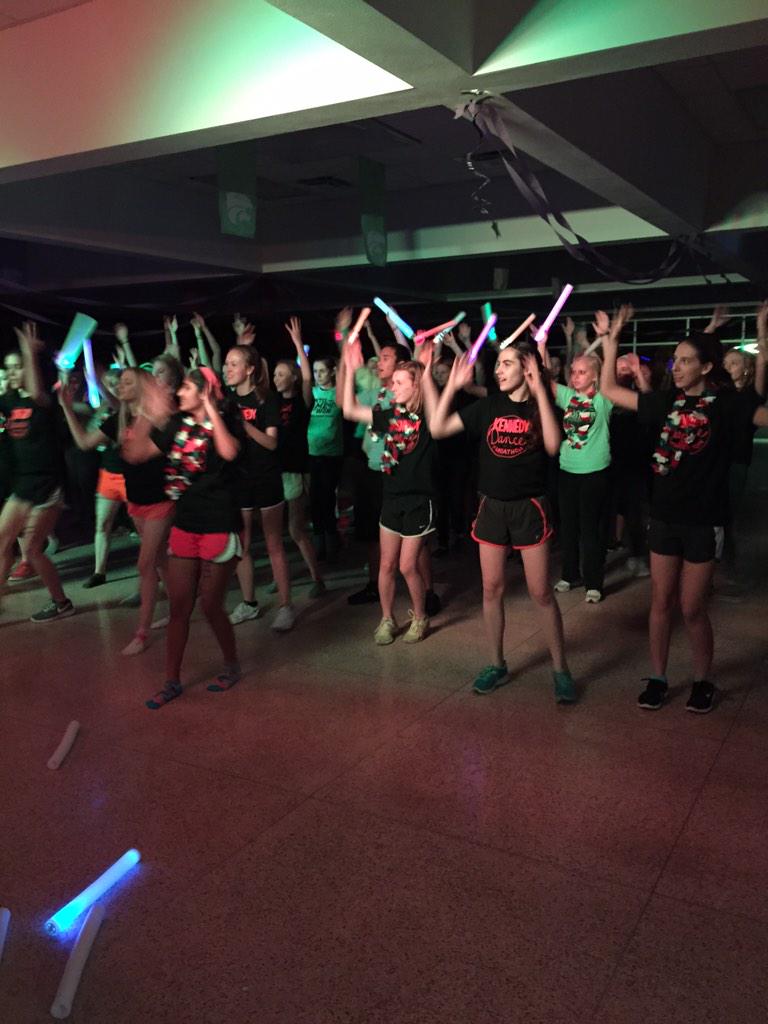 keyclub_kennedy's tweet photo. Zumba time #dm2014 http://t.co/YQS17KaA8E