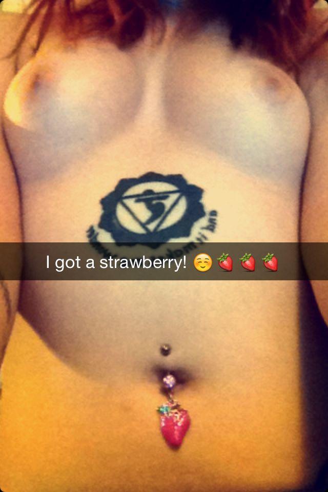 princessbratmfc's tweet photo. Want to get snaps like these? Offline tip me 88 tokens before christmas and get my snapchat for a month! http://t.co/ufZX3RyEW6