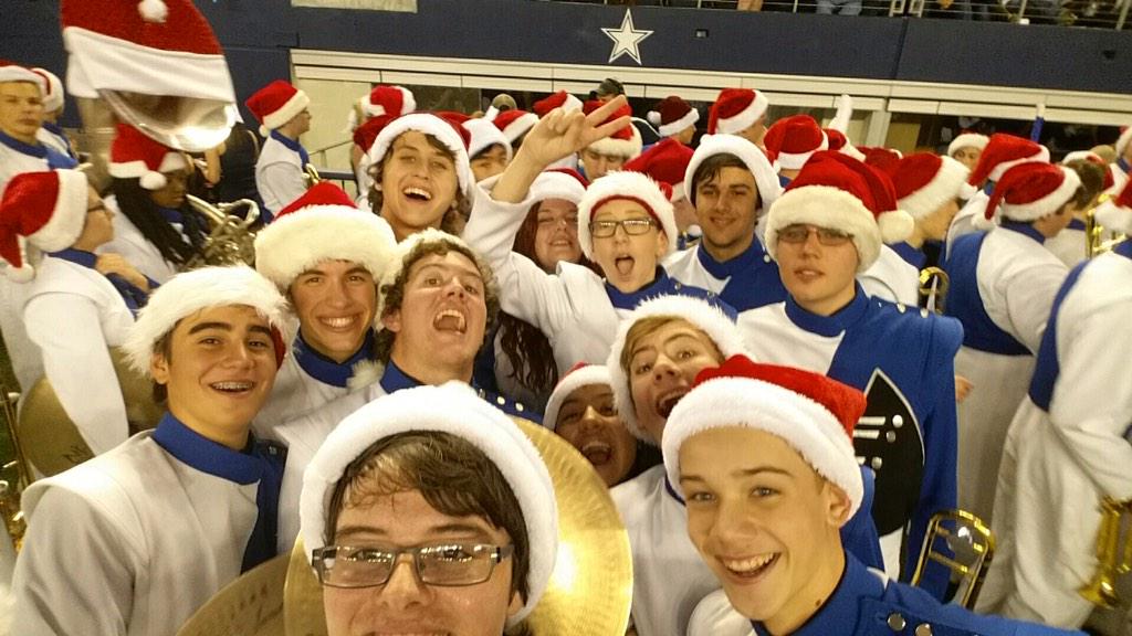 trombones_ahs's tweet photo. #UILState #txhsfb #3peatEsca http://t.co/d7vI5fbp1g