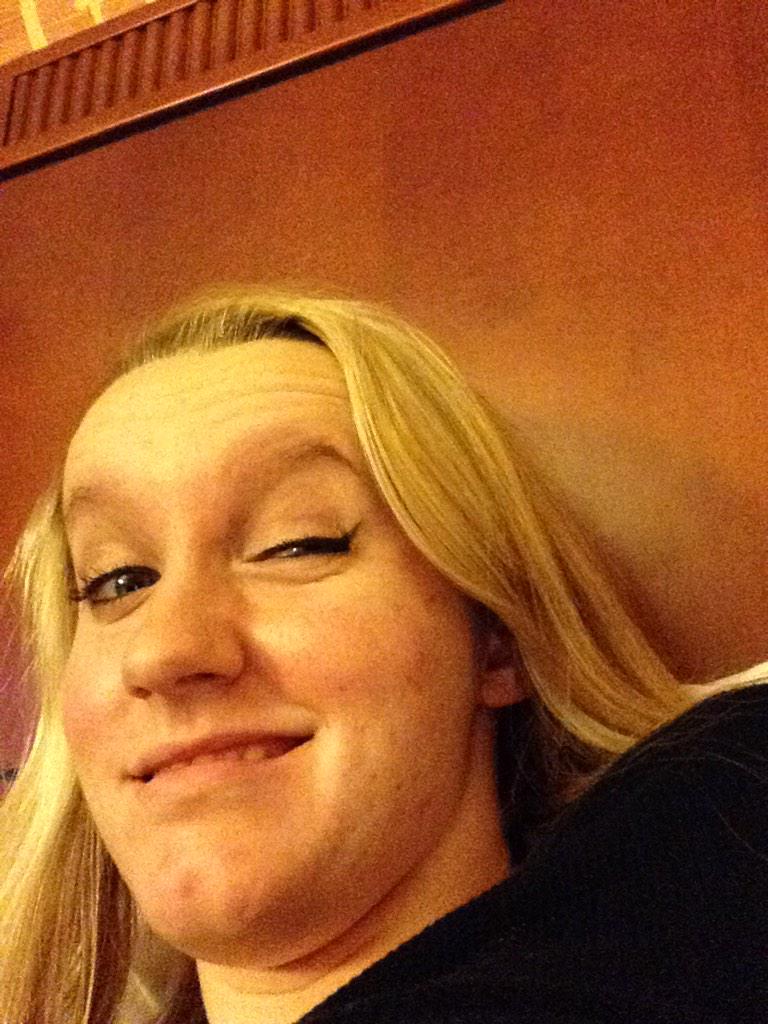 madinoson's tweet photo. it's ur lucky day im now doing gingerbread house tutorials & selfy lessons hit me up only $18 #itsallaboutangles http://t.co/LEBj4tvWLq
