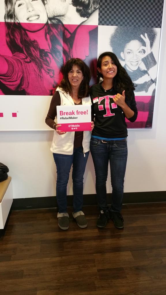 BerwynKnights's tweet photo. #Tmobile Store 9863 in Berwyn Heights, Md. #HappyCustomerHappyLife. #RebelMaker bye bye @VerizonWireless http://t.co/o5zUXxB13V