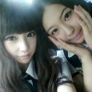 Cutie_Jinnie's tweet photo. Bes Friend http://t.co/MxrCSHlYom