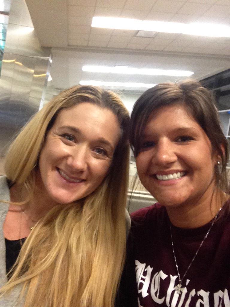 jgatt4's tweet photo. #AVCAConvention #flightdelays http://t.co/vF5CdaJMtP