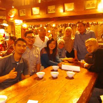 mirakarmidaa's tweet photo. With tim mr. Herry http://t.co/VZ6jccbIGt