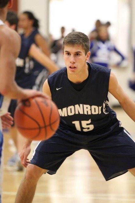 truerank_KY's tweet photo. Monroe County #boysbasketball #truerank @GOROEGO @monroe_sports http://t.co/7o9pHzZJZI
