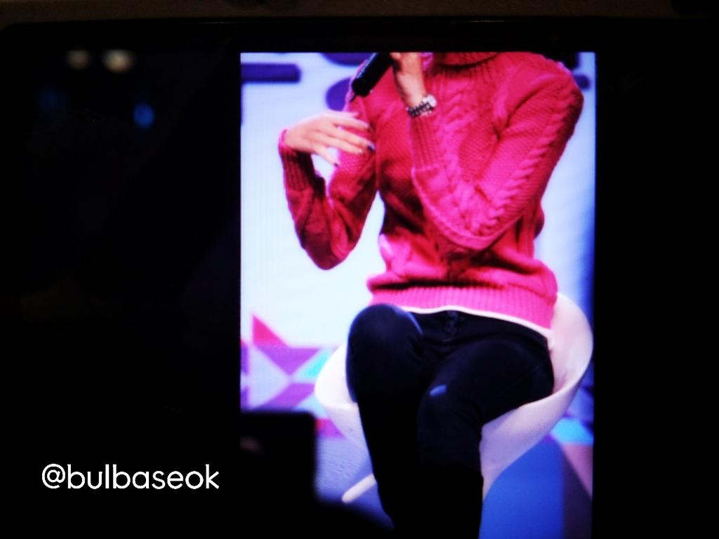 [PIC][21-12-2014]SooYoung xuất hiện tại "2014 SBS Award Festival (SAF) Hanbam Stage Greeting" vào chiều nay - Page 2 B5WmLsxCIAAhwc9