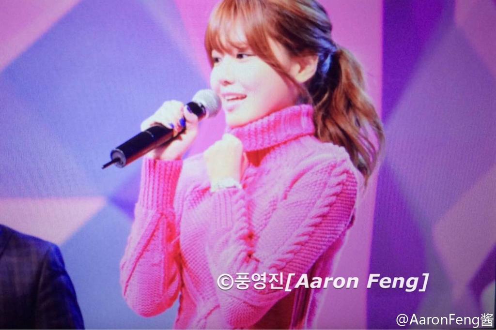 [PIC][21-12-2014]SooYoung xuất hiện tại "2014 SBS Award Festival (SAF) Hanbam Stage Greeting" vào chiều nay B5WsNr_CIAETmMI
