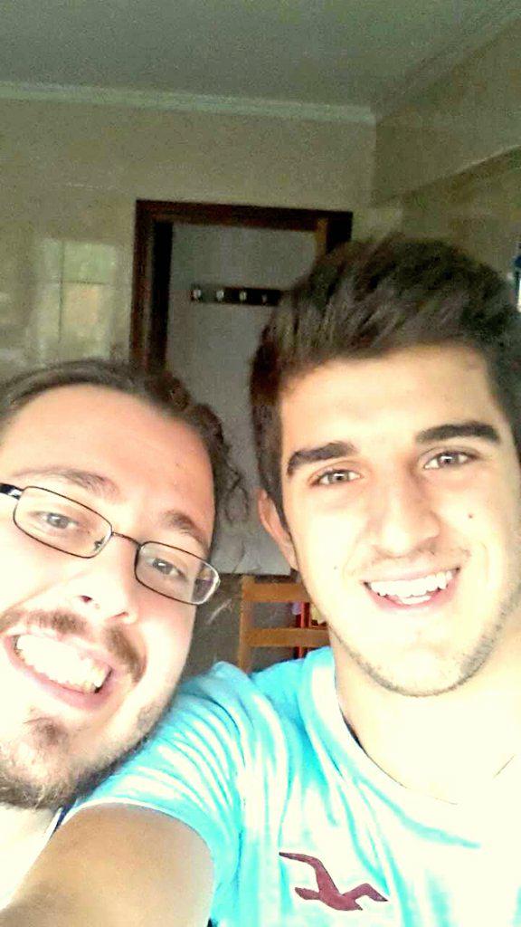 diegomarinho94's tweet photo. En este mes de vacaciones voy a echar de menos las risas y buenos momentos que he pasado con mi familia de Santiago. http://t.co/aG6LkgVkGl