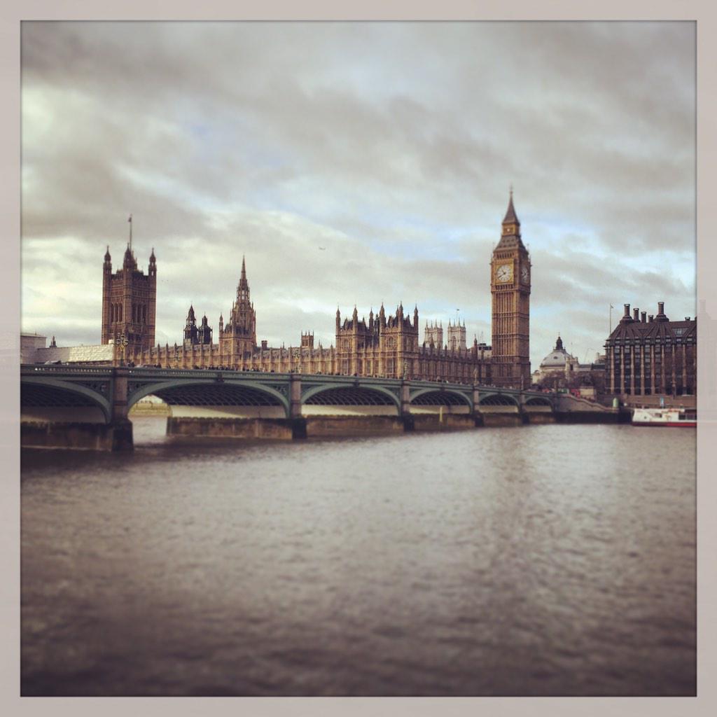 yapasunchat's tweet photo. Petit séjour à #London http://t.co/17tdzN3Y9M