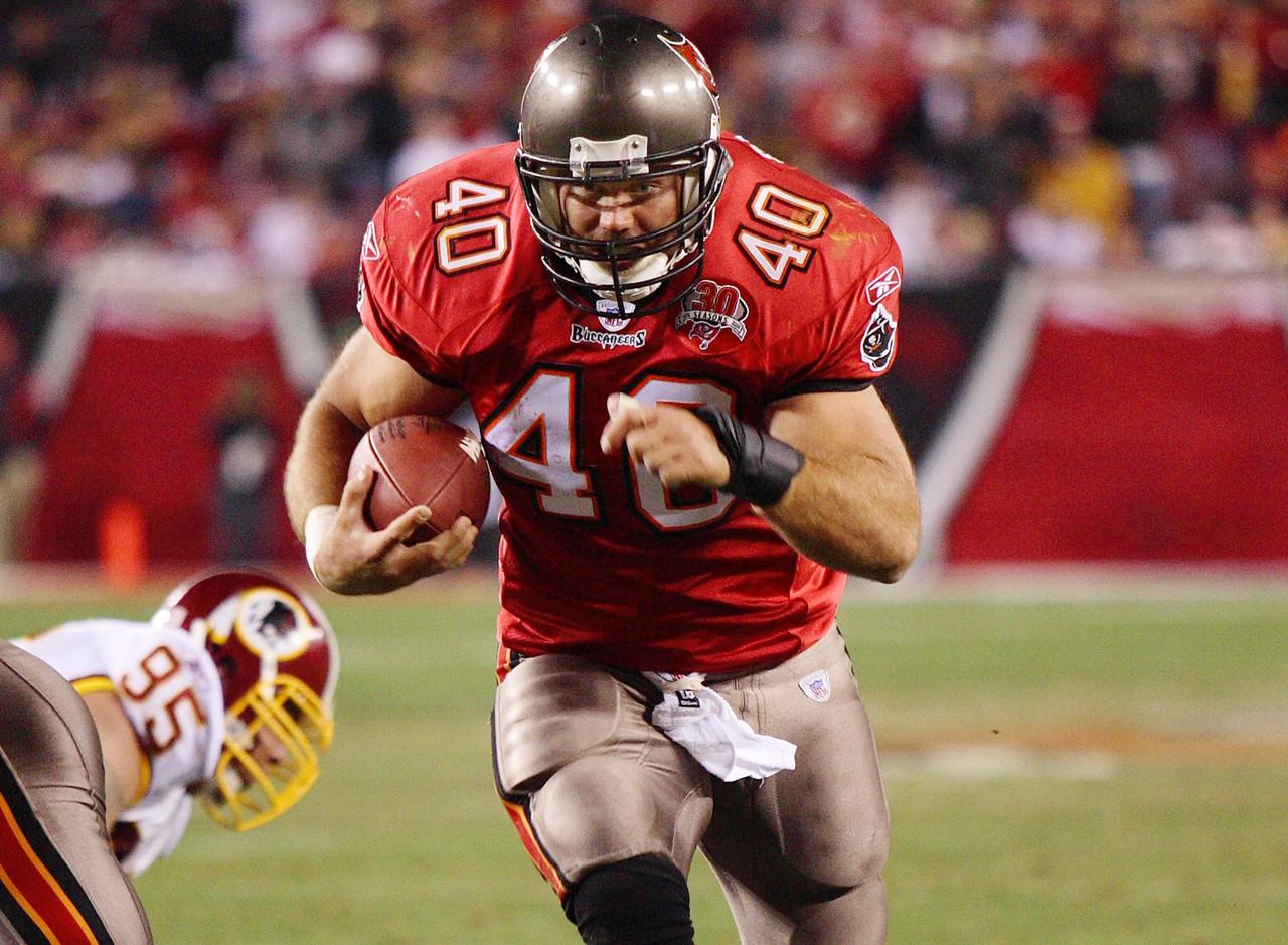 Happy Birthday to Mike Alstott, who turns 41 today! 