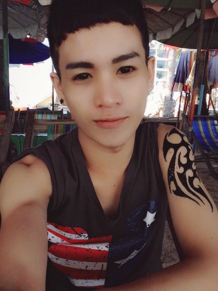 flukekrup's tweet photo. นั่งเล่นชิวๆ ชายหาด พัทยา http://t.co/uq2kv0UU9D