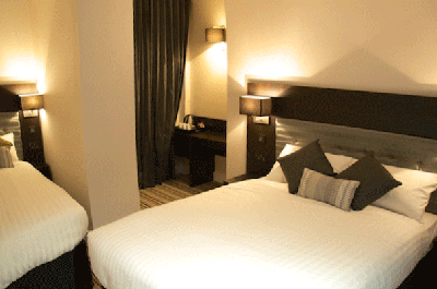 hostels247's tweet photo. W14 #Hotel #London has cheap rooms for #holiday makers looking for affordable #accommodation http://t.co/0y9LwYwks0 http://t.co/6jfhBQOsdL