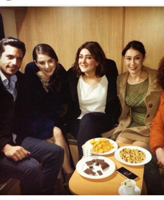 KirazMevsimioa1's tweet photo. Yeni set arkası http://t.co/J9FXtiPm0v