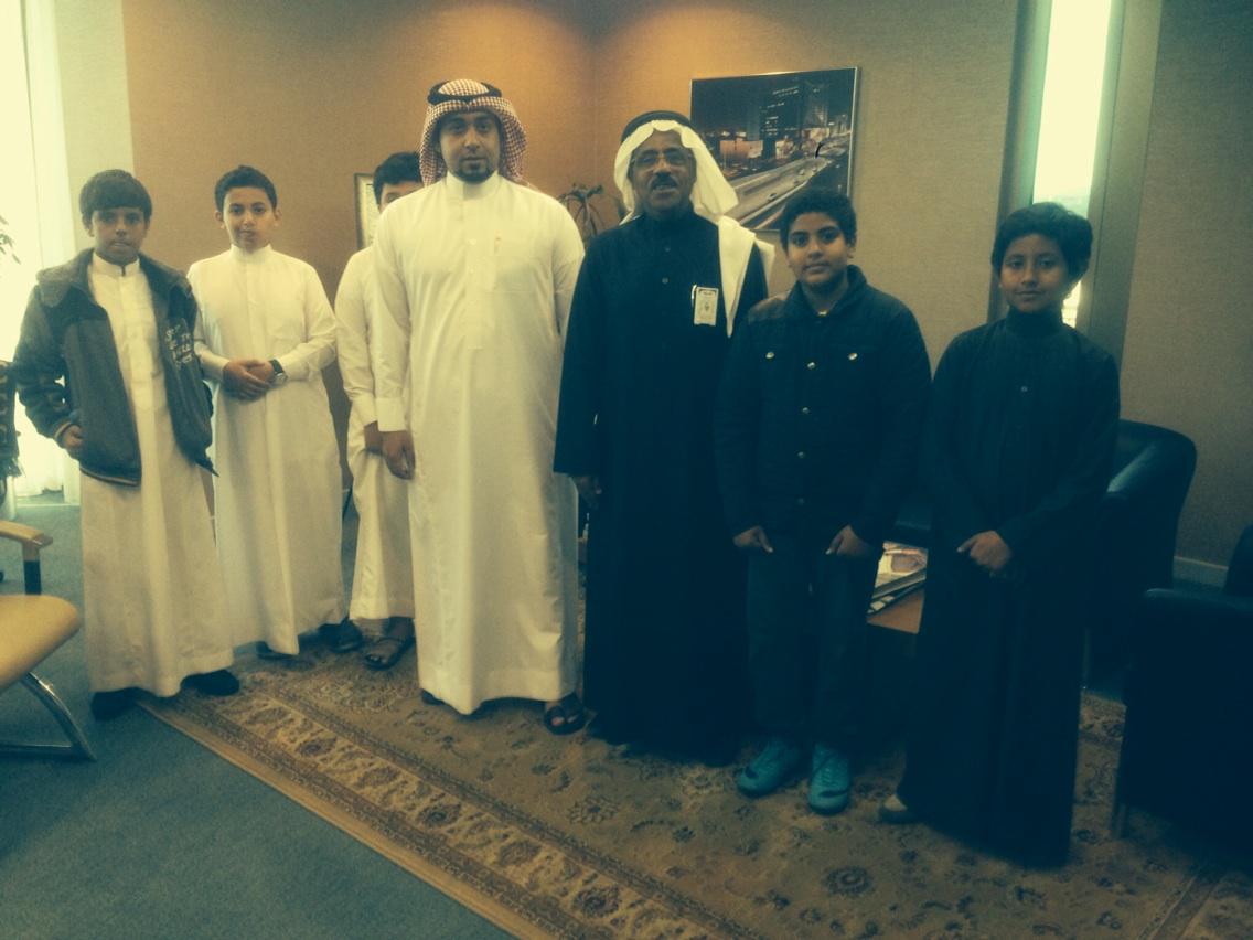 sawalief's tweet photo. تشرفت بزياة الطلاب راسد الطويل علي الشمراني محمد الزهراني فيصل القحطاني ابراهيم اليامي ومعلمهم عباس الحماده http://t.co/N86N6DeZPR