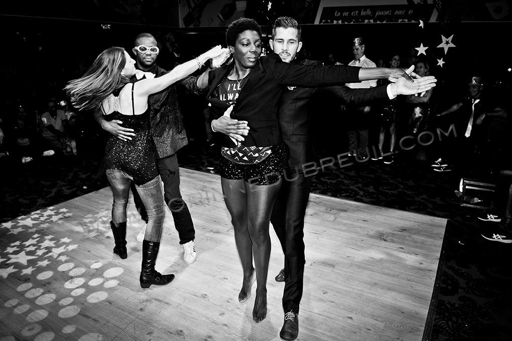 corinnedubreuil's tweet photo. Dernières images des #EDS2014 #famille #échange #fêtes @alexisvastine @GwladysEpangue http://t.co/P9MI1wqrnB http://t.co/RxeFAK9qcM