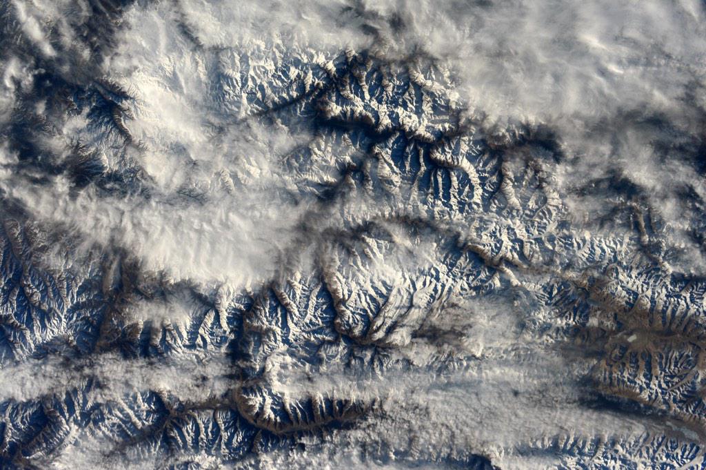 AstroTerry's tweet photo. Western #Himalayas http://t.co/QsCCYUACua