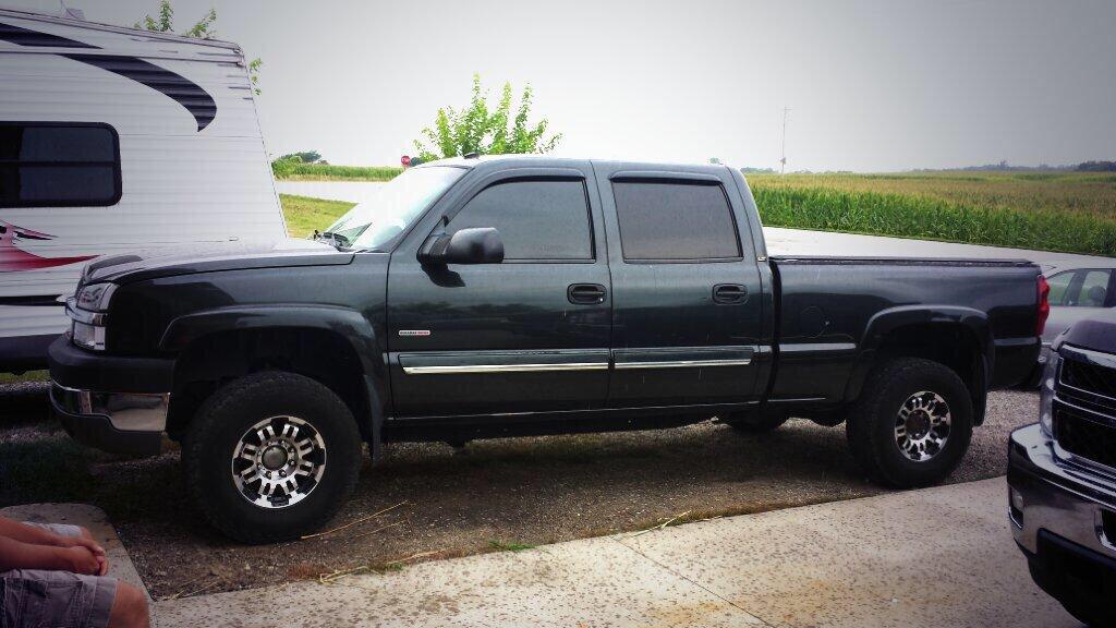CompoundDiesel's tweet photo. Another one of the trucks I really miss, the lb7 was a turd but man was she clean http://t.co/DSd5bMEPYI