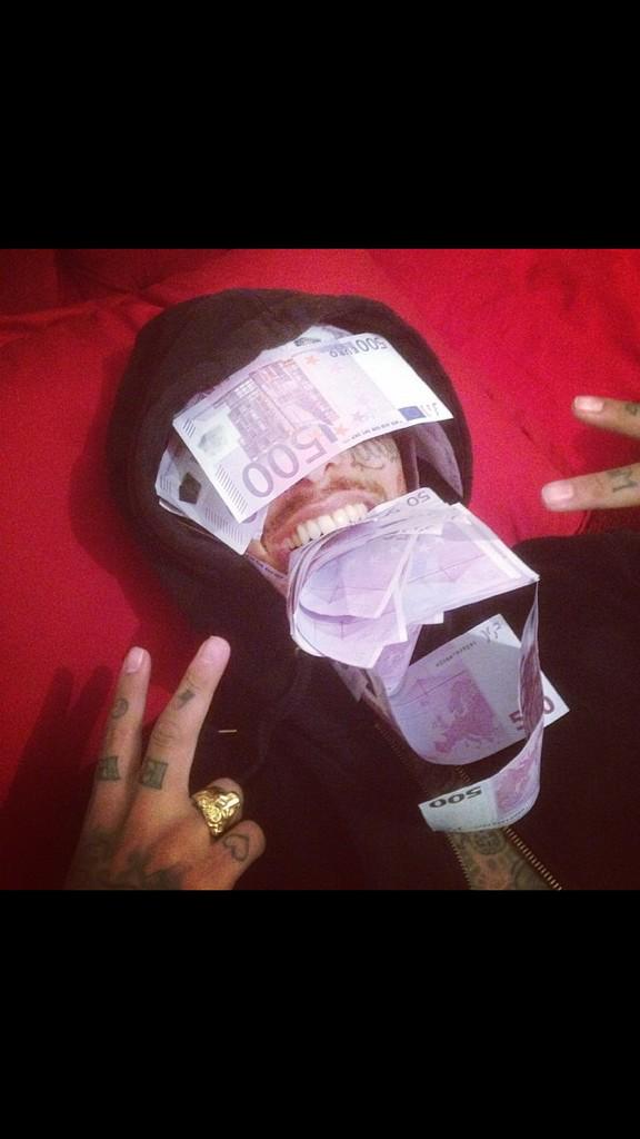 BlinoffSam's tweet image. Kepassa kodilo