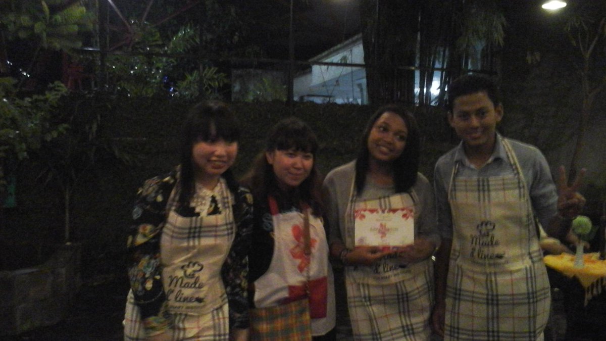 Selain juara 1, juara favorit yg dimenangkan oleh tim 1 congratulations guys ! <a href="/eventsurabaya/">Event Surabaya</a> @EBSFM <a href="/MatchboxToo/">Matchboxtoo</a>