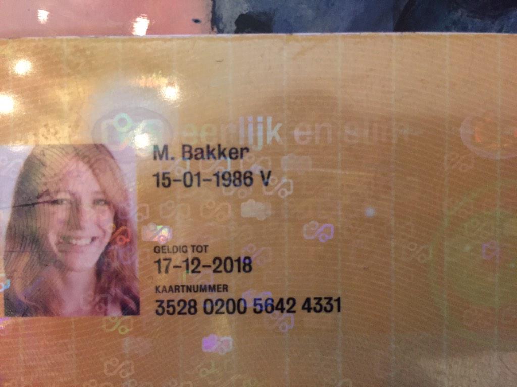 Gevonden in Amsterdam: ov-chipkaart van M Bakker. Iemand? #dtv