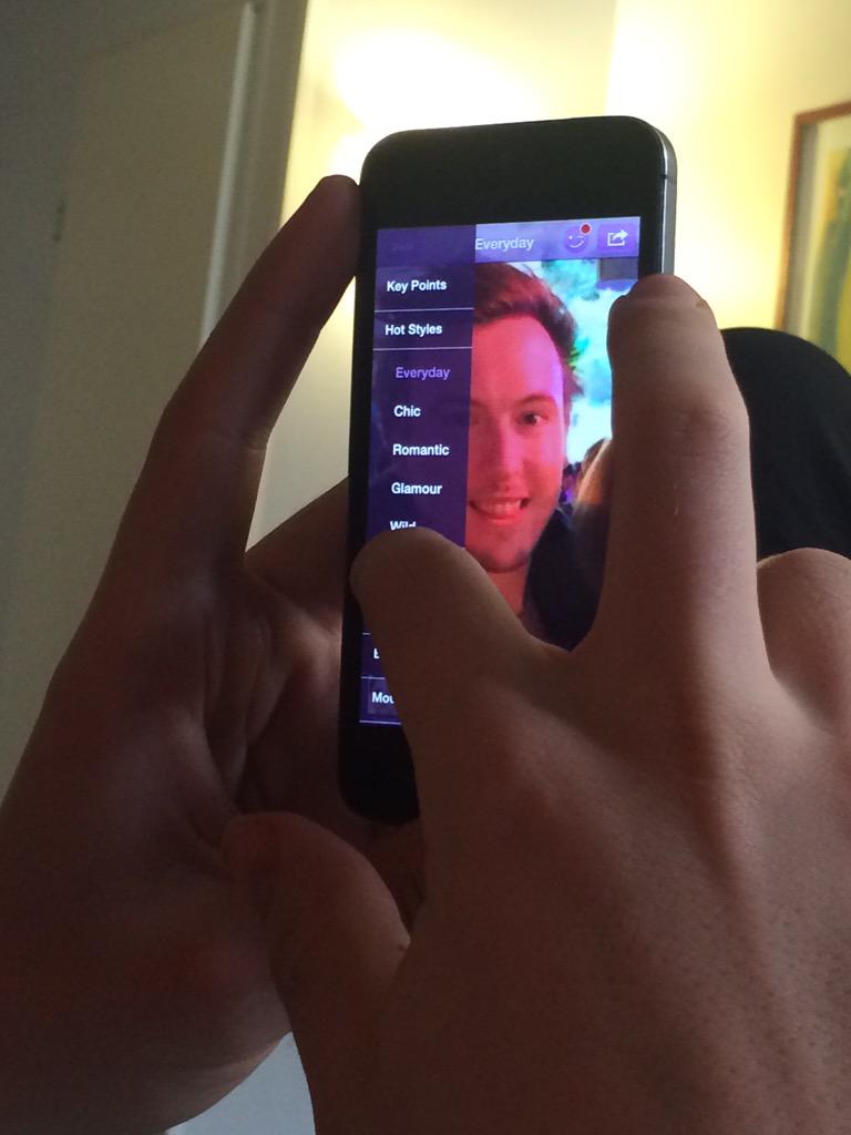 MarkPritch's tweet photo. This Is how @G_J_Sutcliffe always manages to look flawless ladies and gentlemen #cheatapp #makemelookpretty http://t.co/p1vY6dwRdi