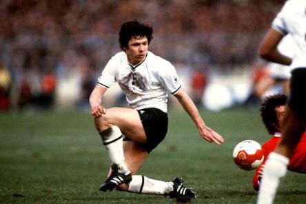 Happy Birthday to Tottenham Legend Steve Perryman 63 today   