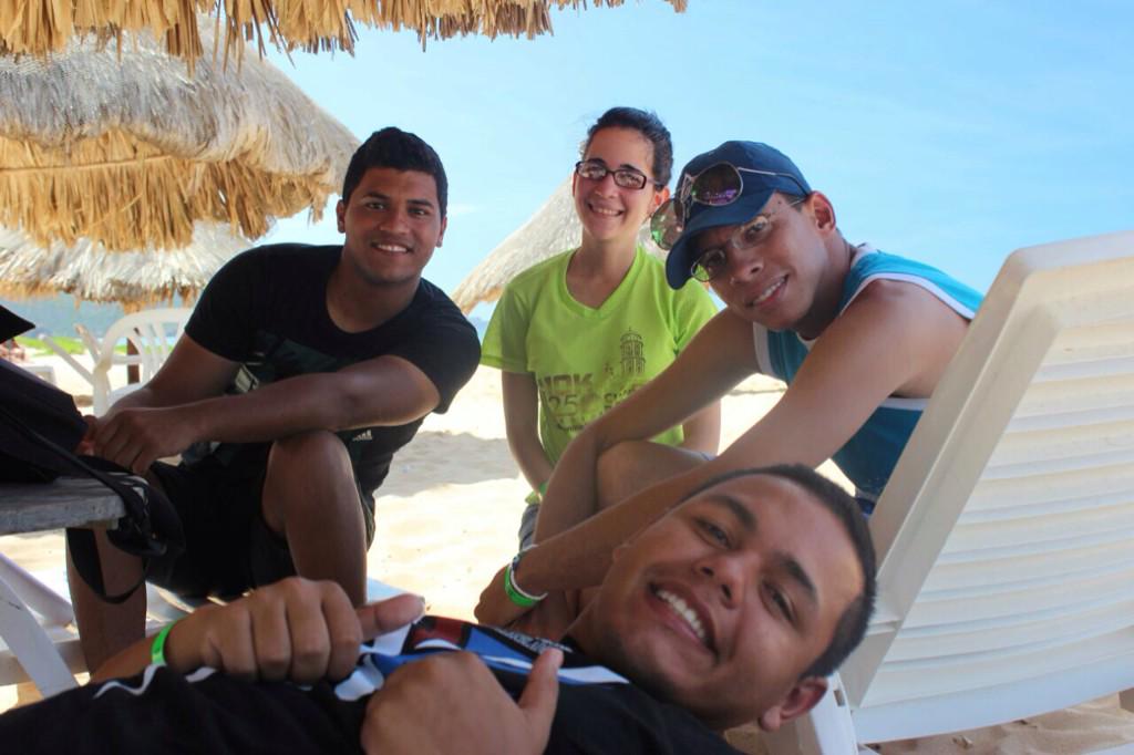 Heli0315's tweet photo. #DiadePlaya #Cumana http://t.co/ll4NemxPyF