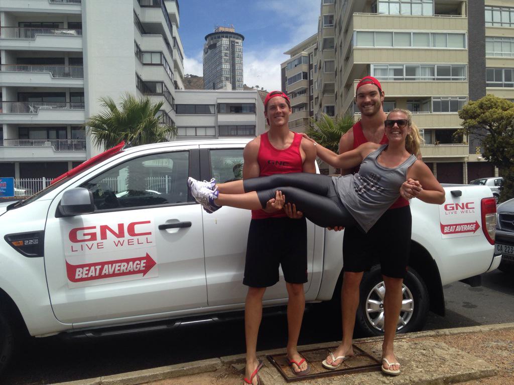 JessGuilfoyle's tweet photo. Spotted GNC Truck @GNC_SA 💪💪💪💪💪 #GNCTruck #BeatsAverage #PleaseCanIWin http://t.co/8jOKQPQxzB
