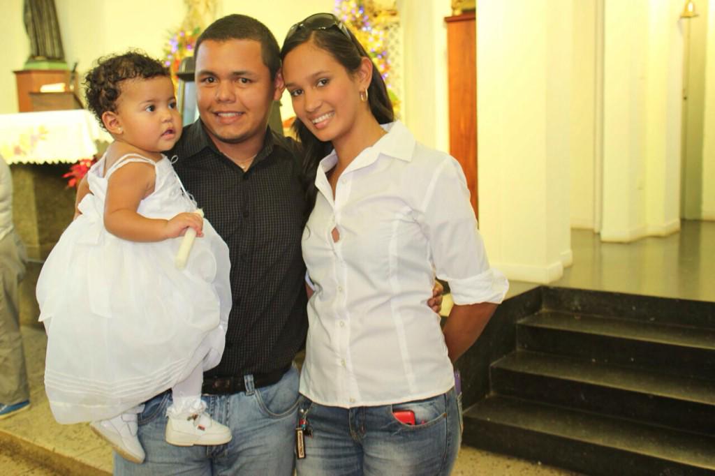 Heli0315's tweet photo. #CumpledeAlessandra http://t.co/U6pxTahuAH