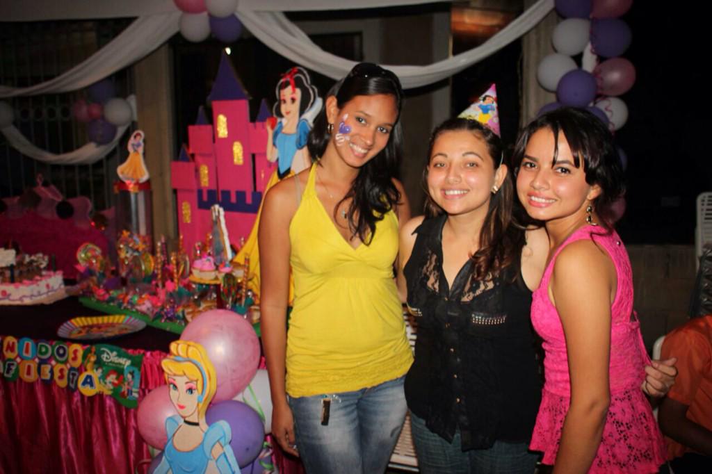 Heli0315's tweet photo. #ConlafliademiAmor http://t.co/l8DydDUr7x
